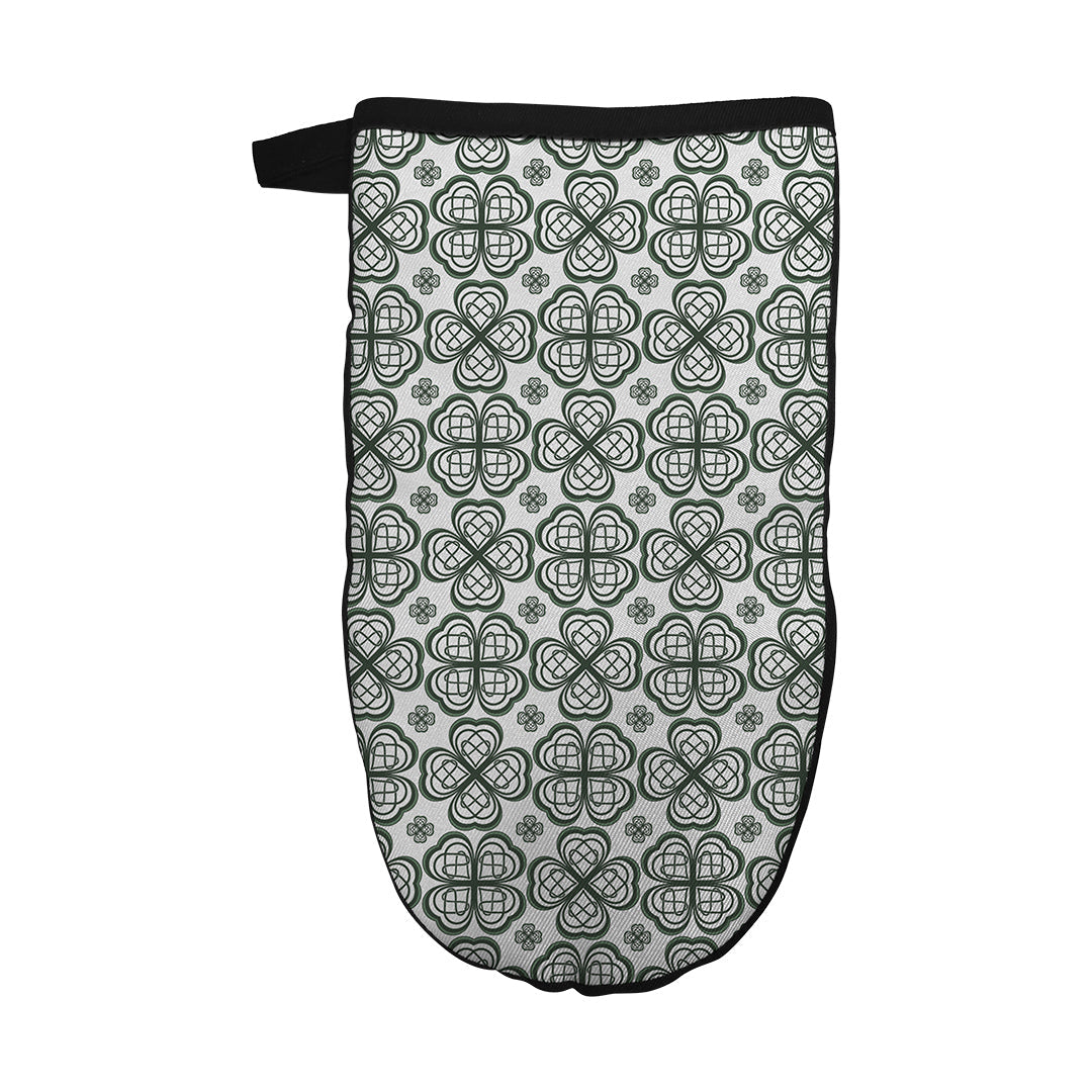 Oven Mitt Four Leaf Clover Pattern