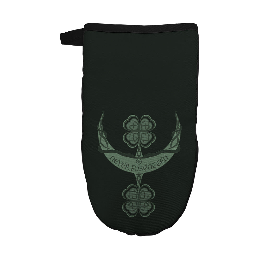 Oven Mitt Never Forgotten