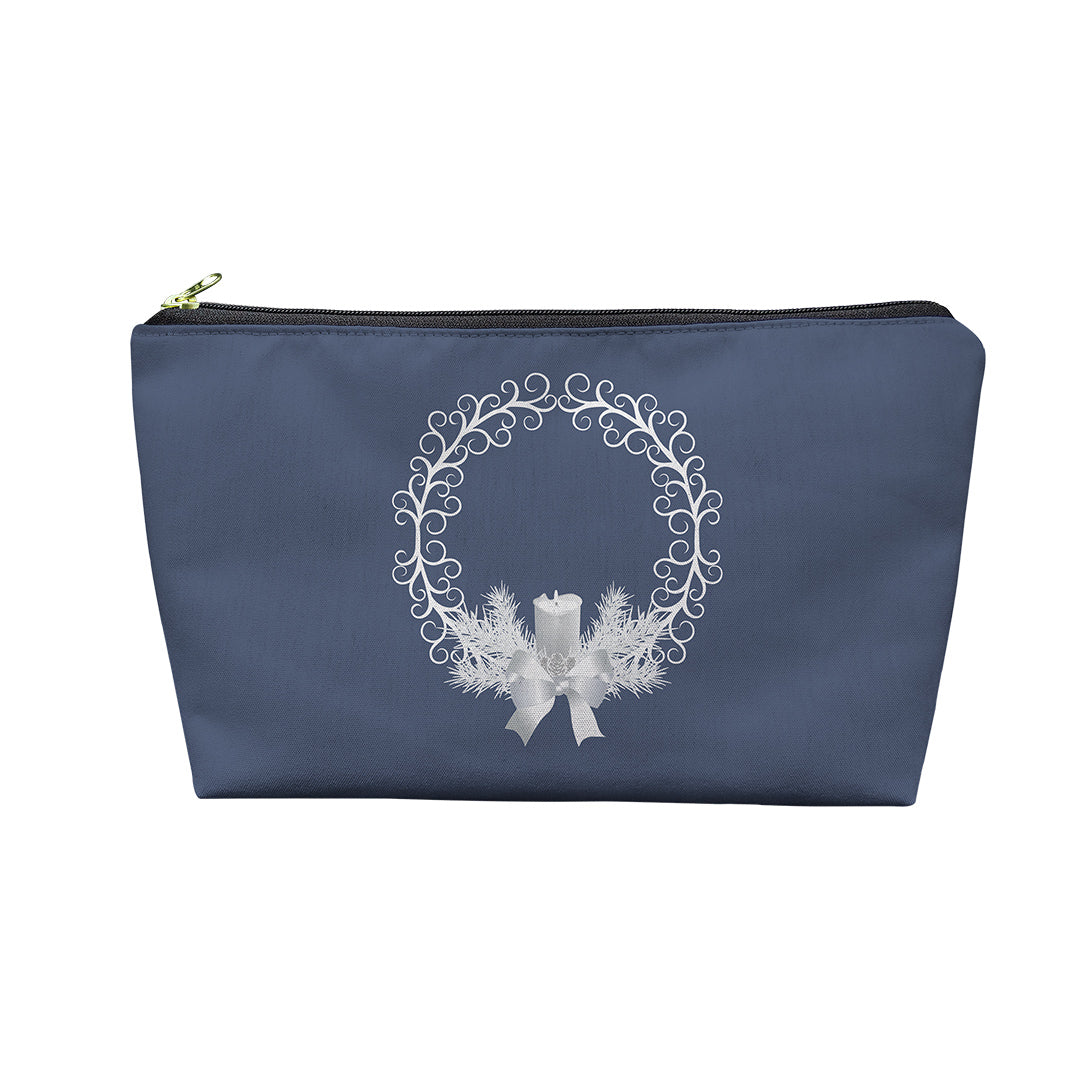 Pouches Yule Wreath