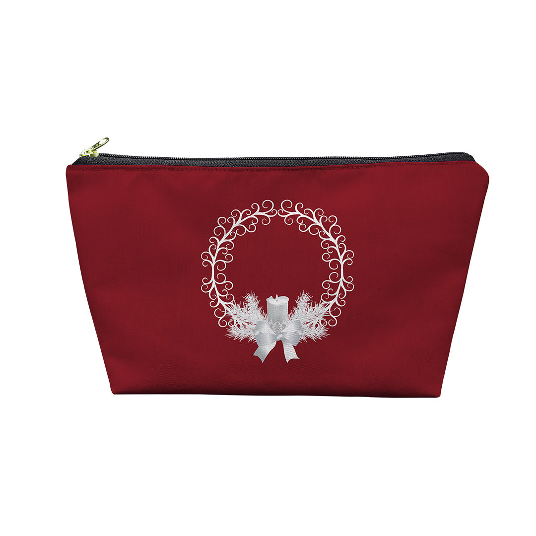 Pouches Yule Wreath